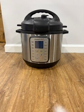 Instant Pot Duo Plus 6-Quart Multi-Cooker - Stainless Steel/Black